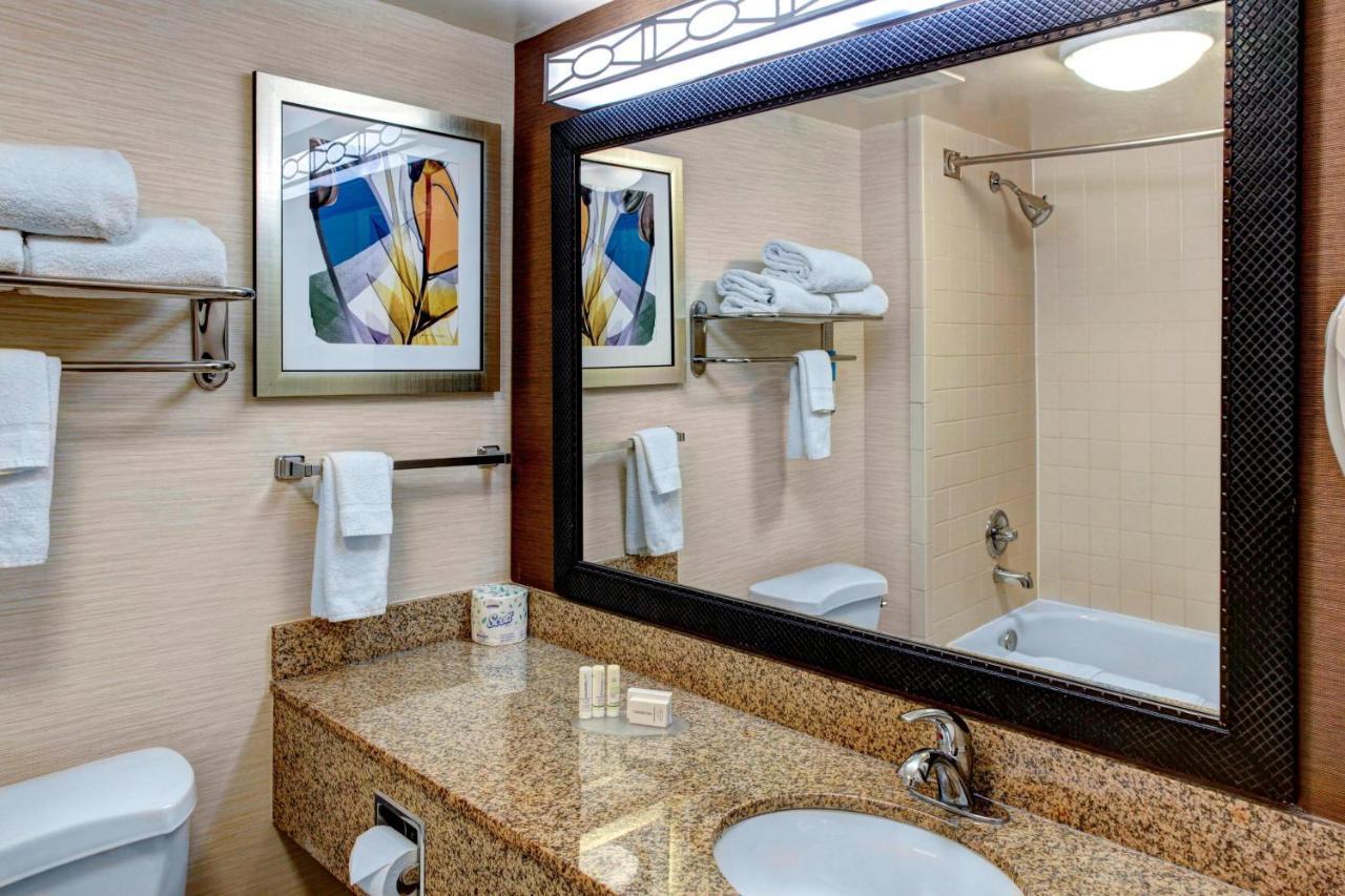 Fairfield Inn & Suites By Marriott Anniston Оксфорд Екстериор снимка