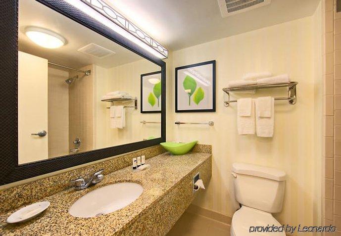 Fairfield Inn & Suites By Marriott Anniston Оксфорд Стая снимка