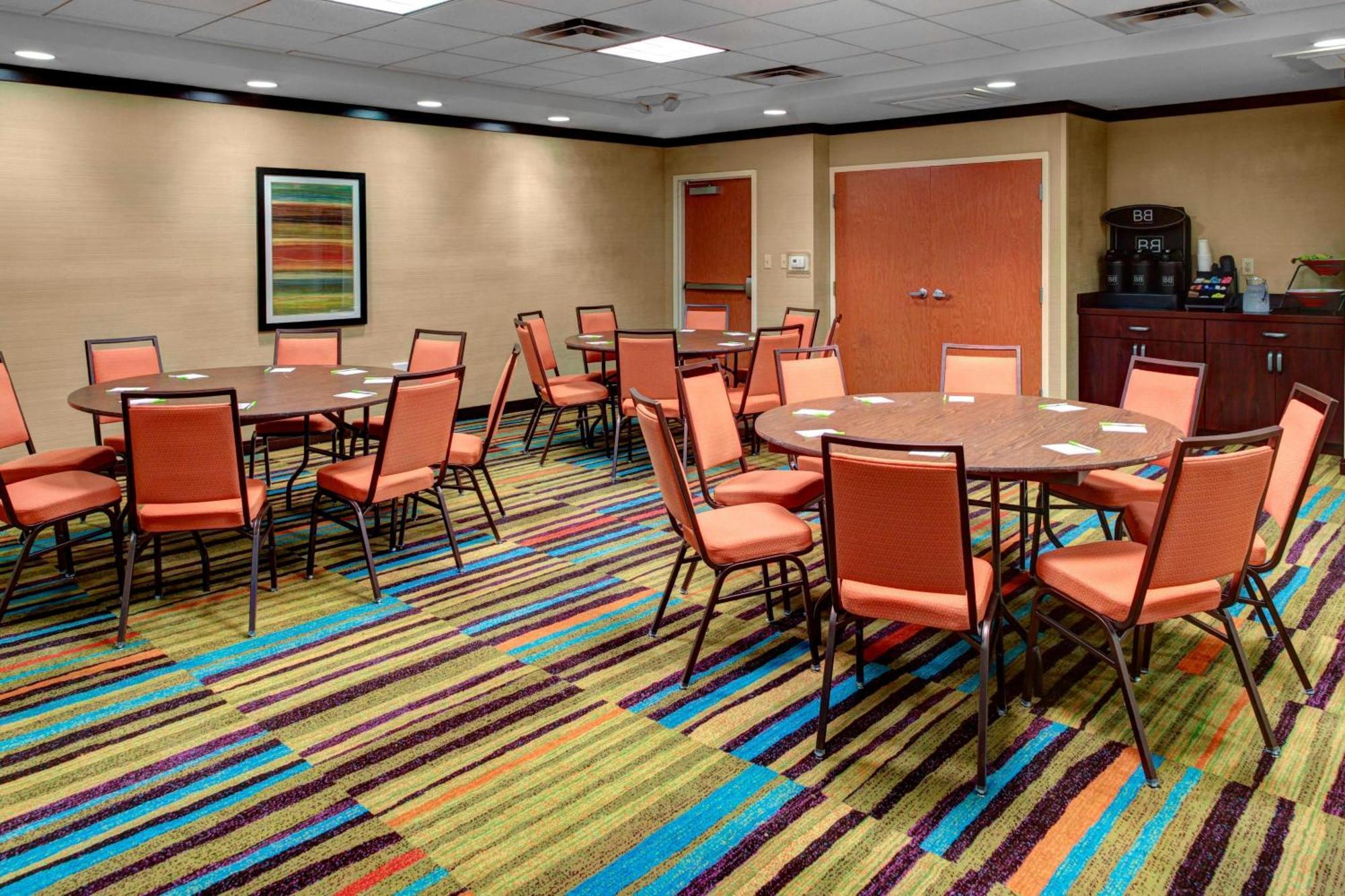 Fairfield Inn & Suites By Marriott Anniston Оксфорд Екстериор снимка