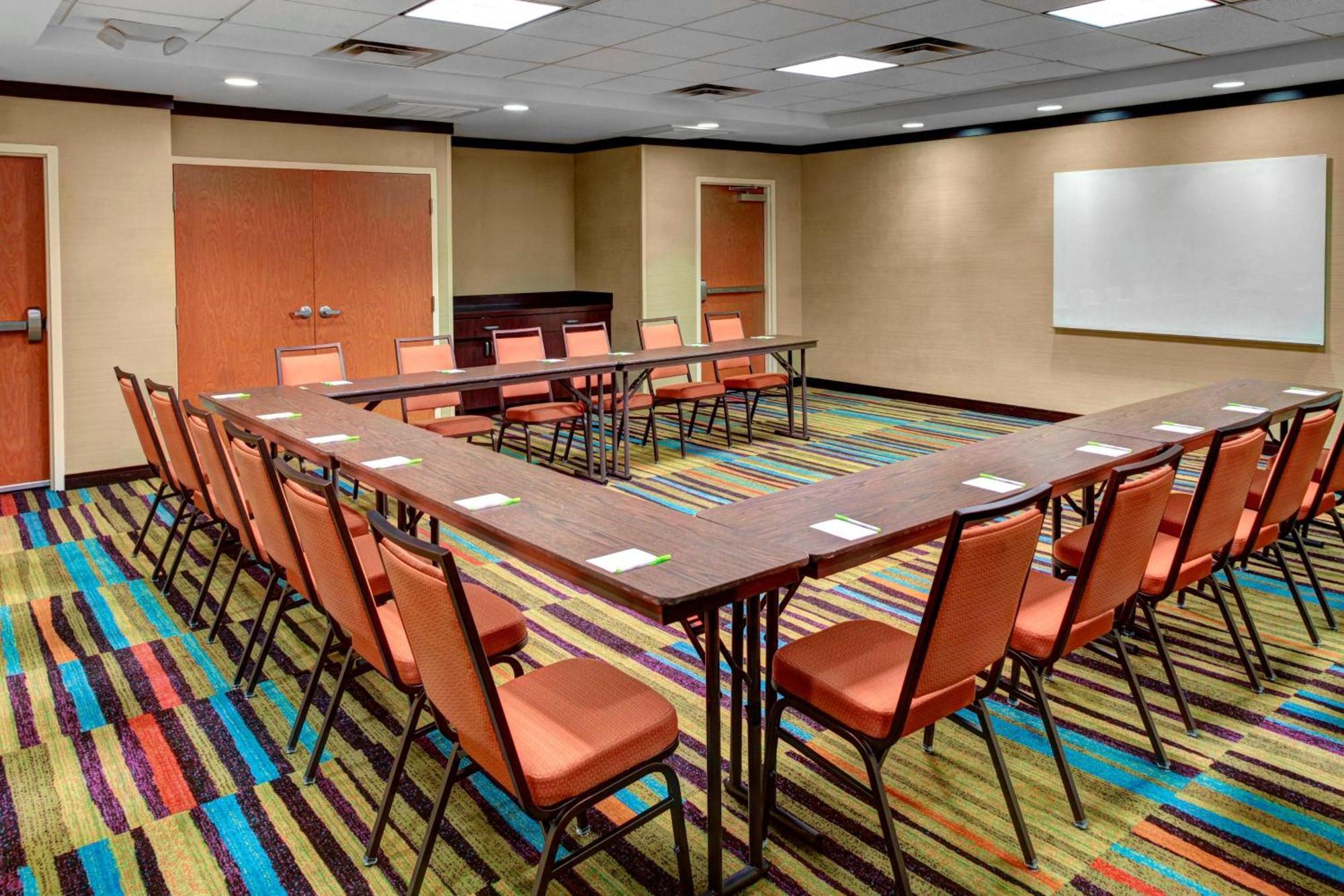 Fairfield Inn & Suites By Marriott Anniston Оксфорд Екстериор снимка