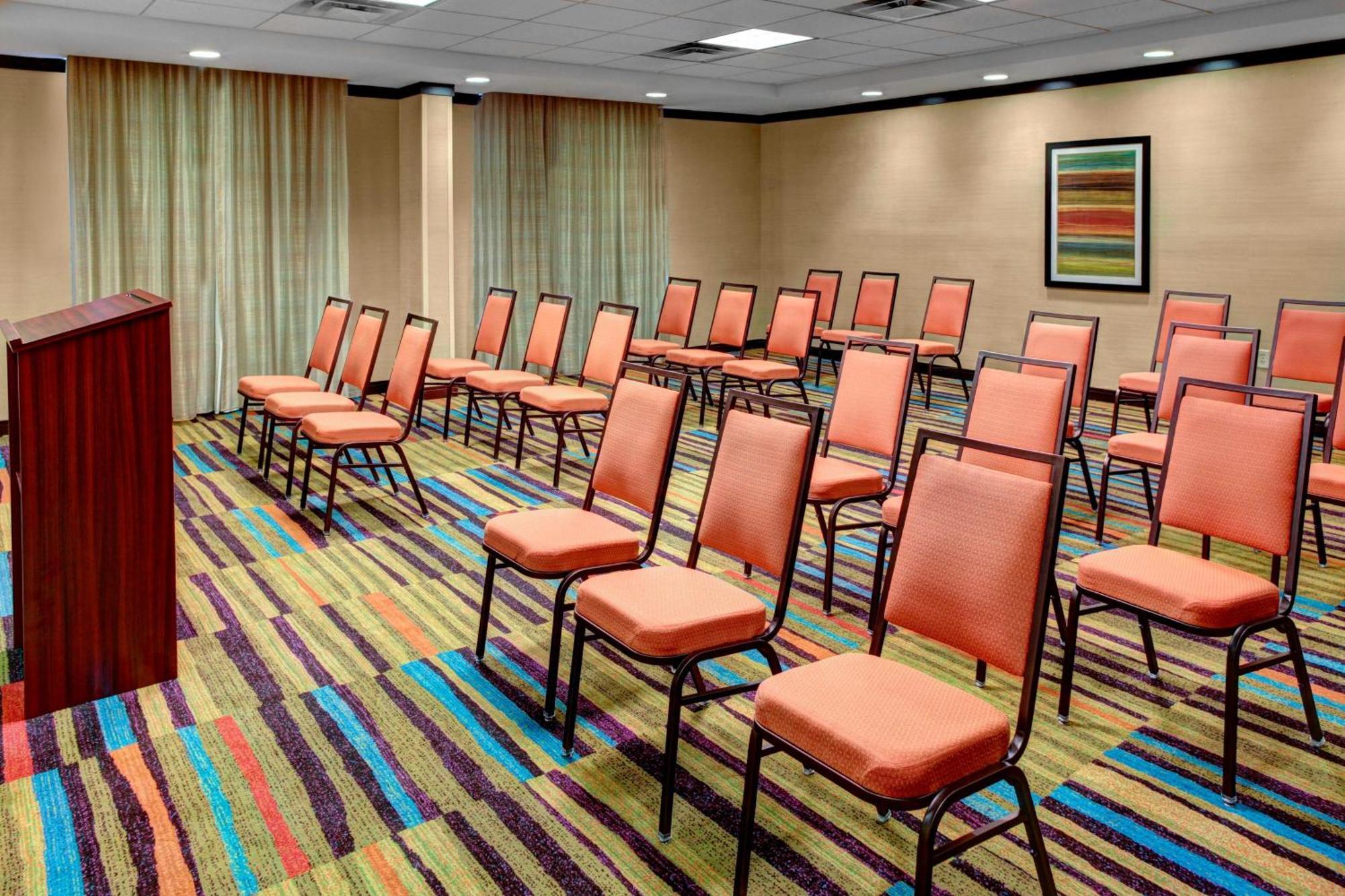 Fairfield Inn & Suites By Marriott Anniston Оксфорд Екстериор снимка
