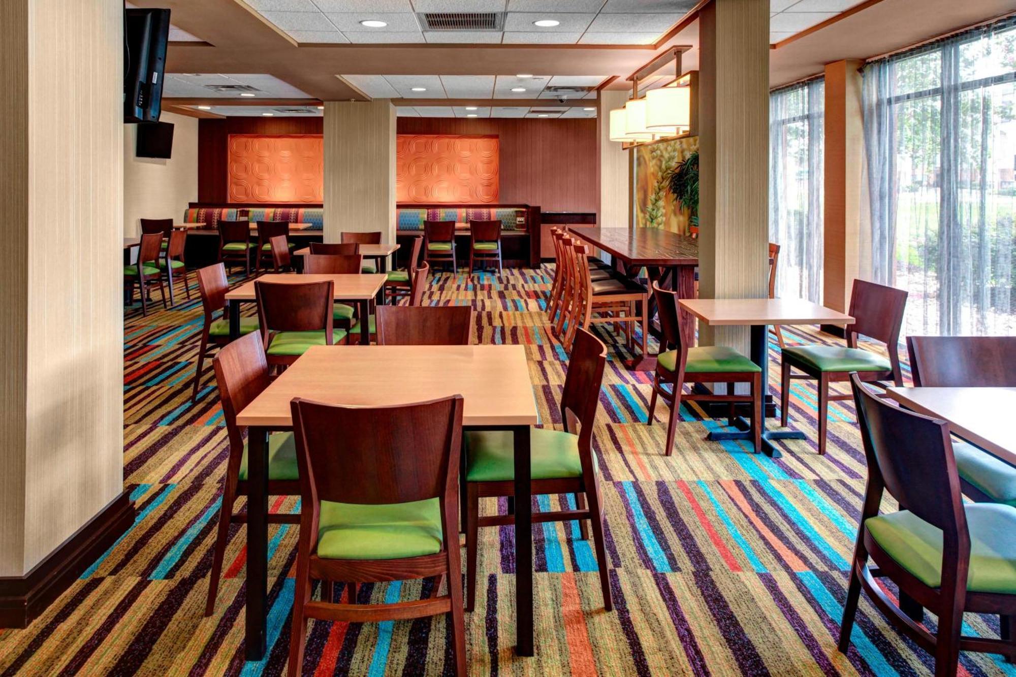 Fairfield Inn & Suites By Marriott Anniston Оксфорд Екстериор снимка