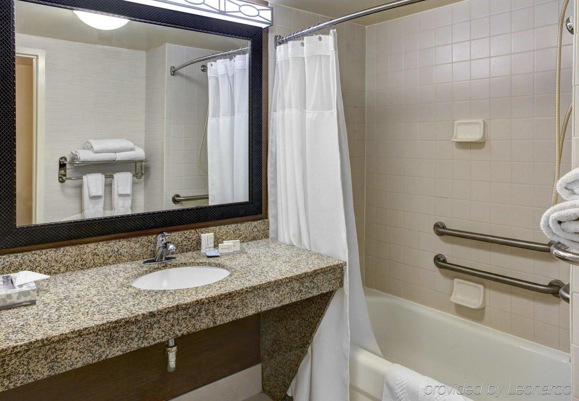 Fairfield Inn & Suites By Marriott Anniston Оксфорд Екстериор снимка
